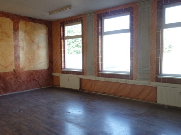 AY865qc0iy
