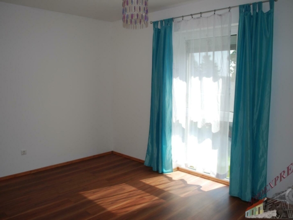 Schlafzimmer 4