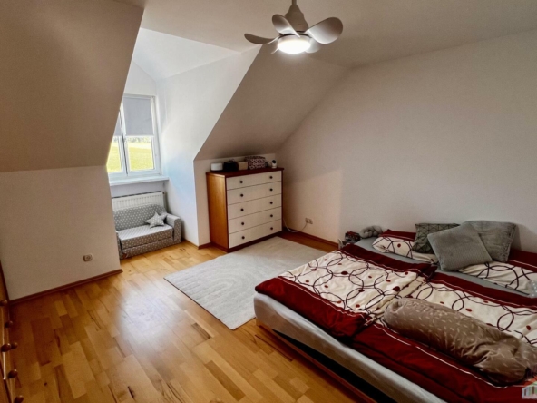 Schlafzimmer OG