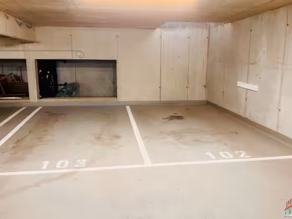 Großzügige Garagenplätze