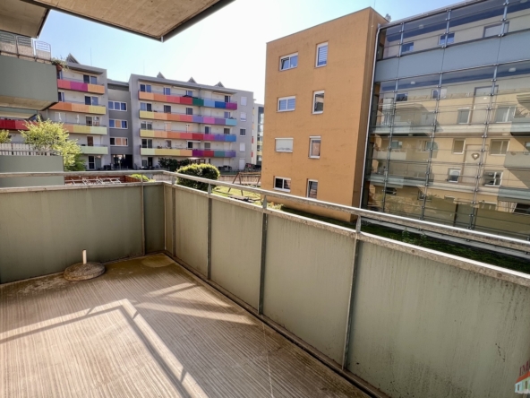 Großer 8m² Balkon
