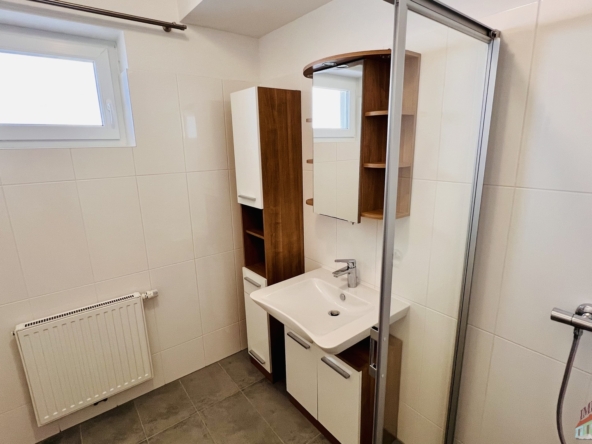 Badezimmer mit Fenster :-)
