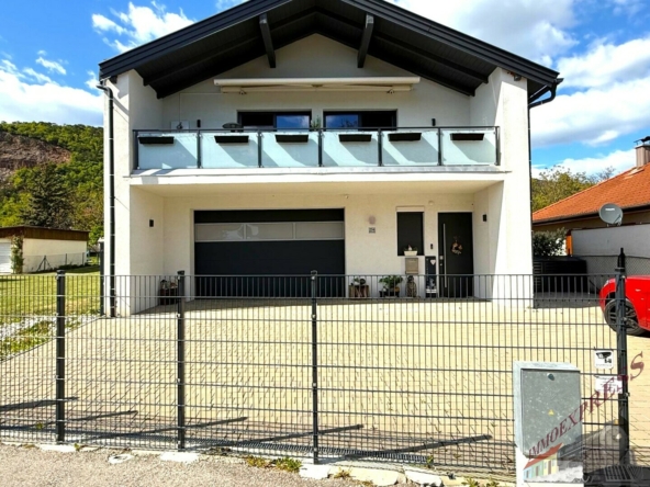 Straßenansicht