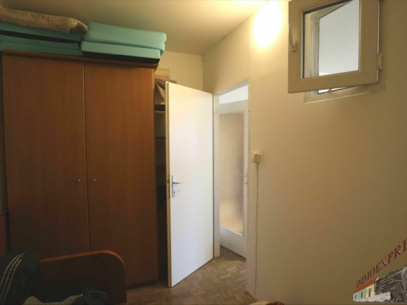 Schlafzimmer (in Wohnzimmer)