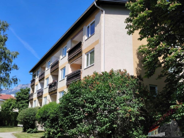 11 Wohnhaus